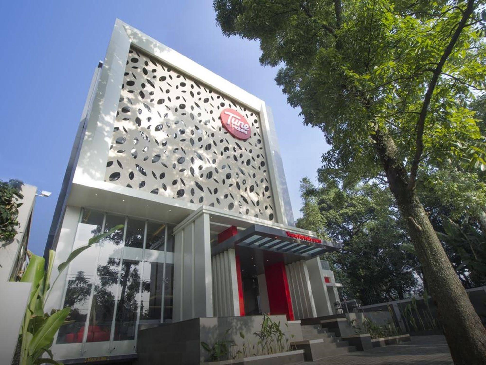 Kalya Hotel Bandung Dago Kültér fotó