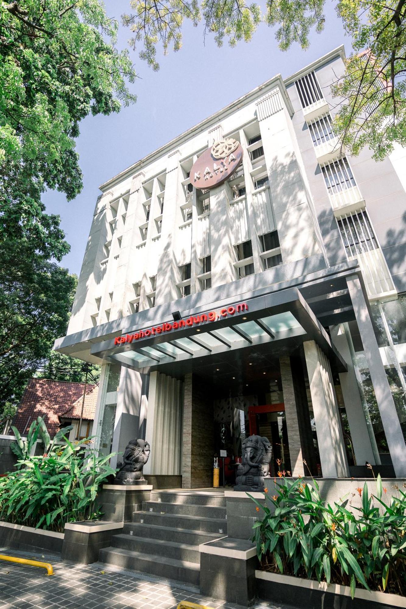 Kalya Hotel Bandung Dago Kültér fotó