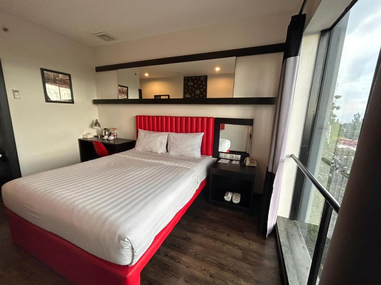 Kalya Hotel Bandung Dago Kültér fotó